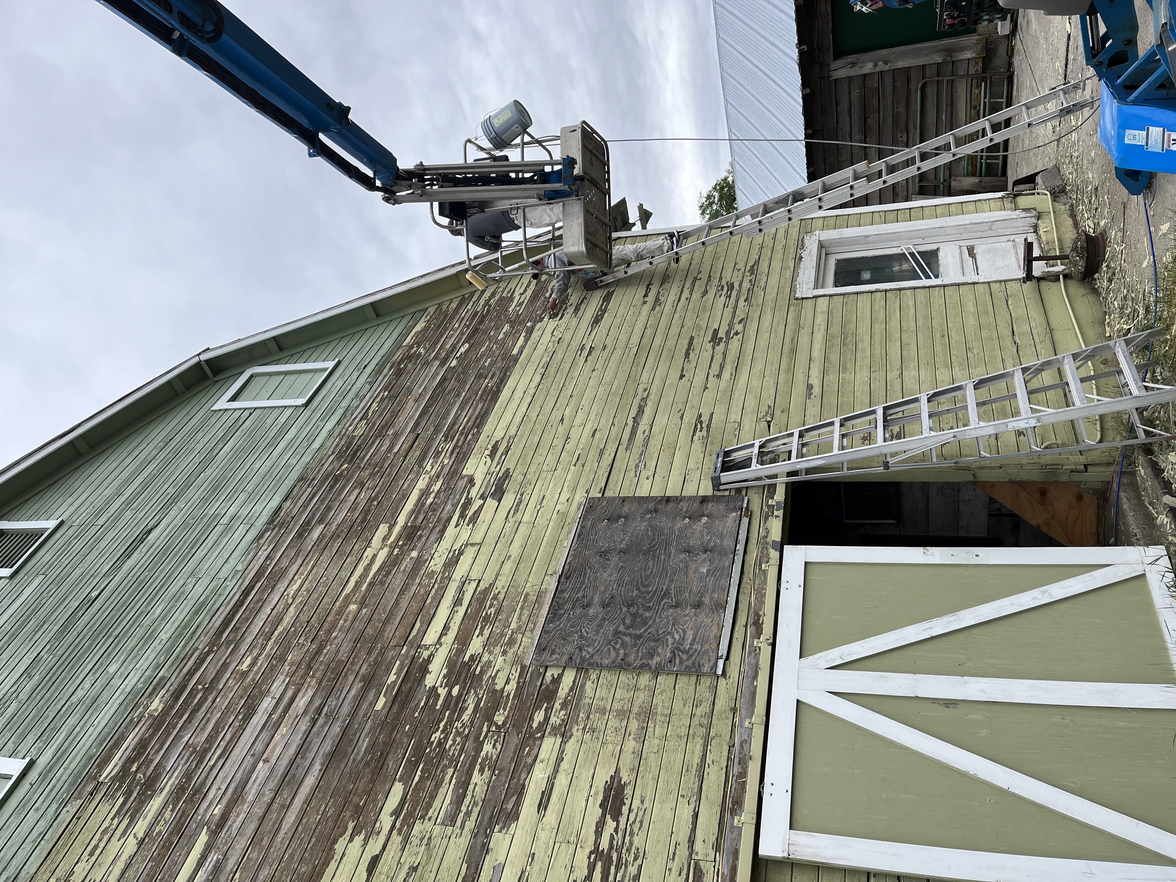 Why Is My Exterior Paint Peeling? Common Causes in the Spokane Climate